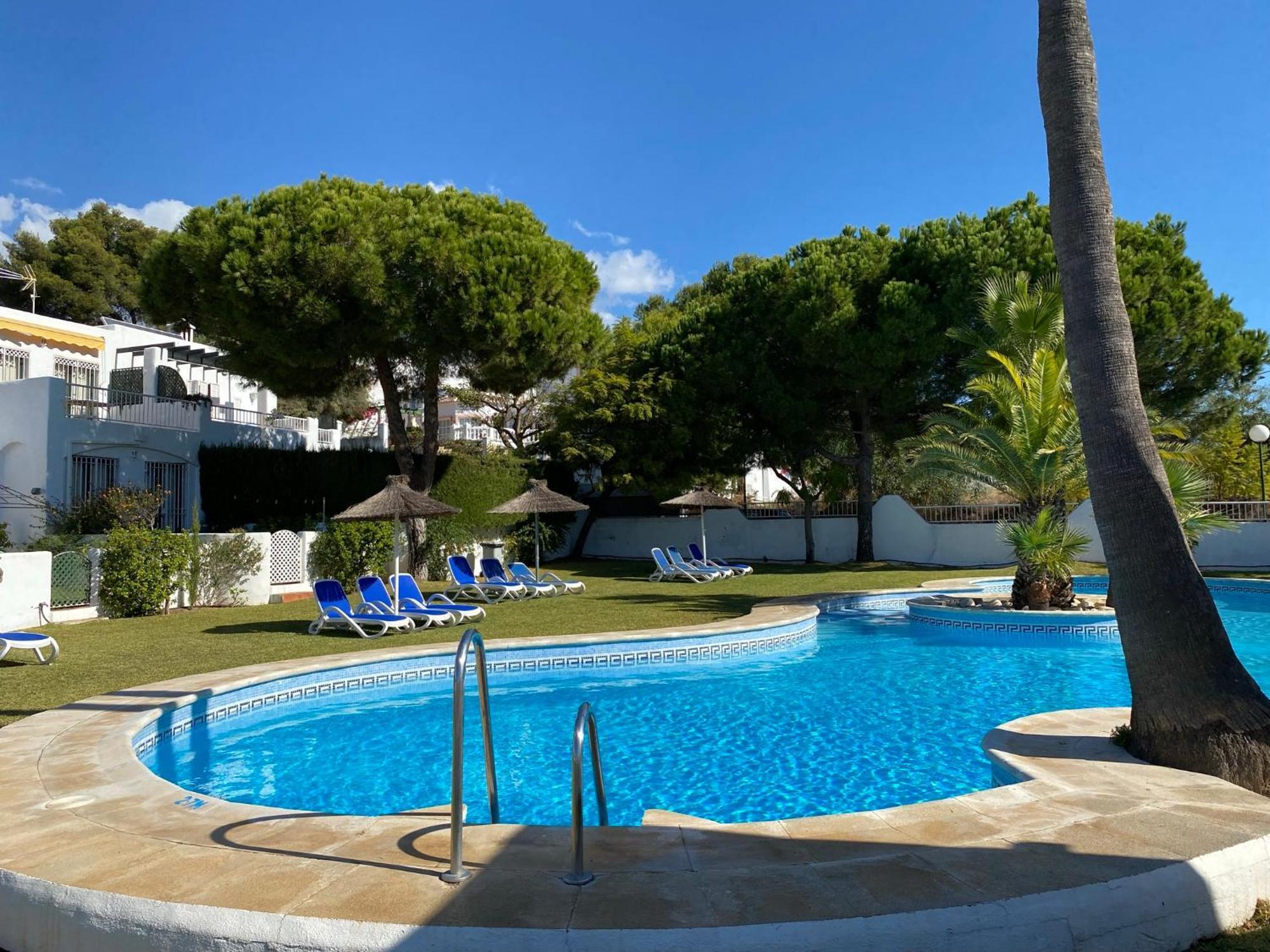 Paraiso Blanco 16A Apartments Casasol 네르하 객실 사진