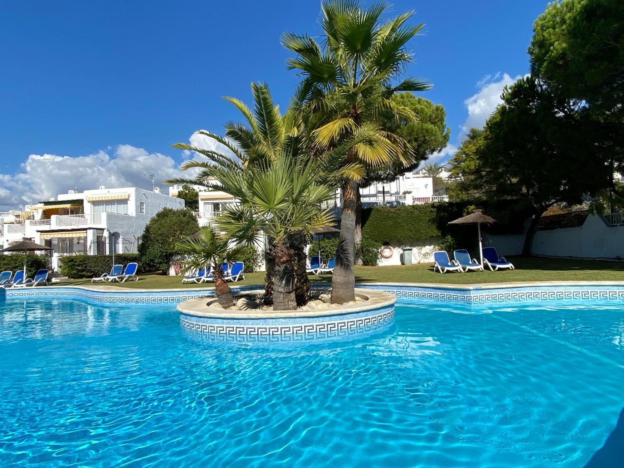 Paraiso Blanco 16A Apartments Casasol 네르하 객실 사진